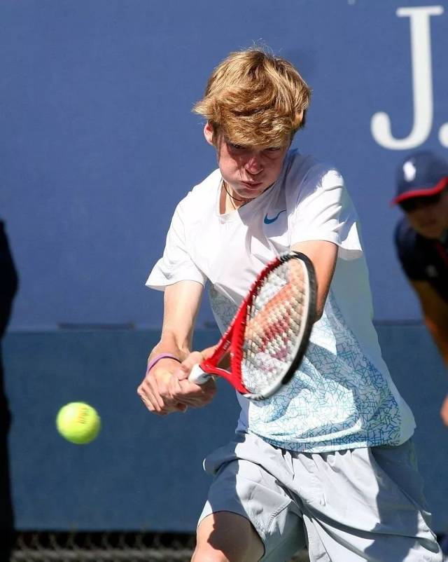 皇馬在陸續 皇馬在陸續