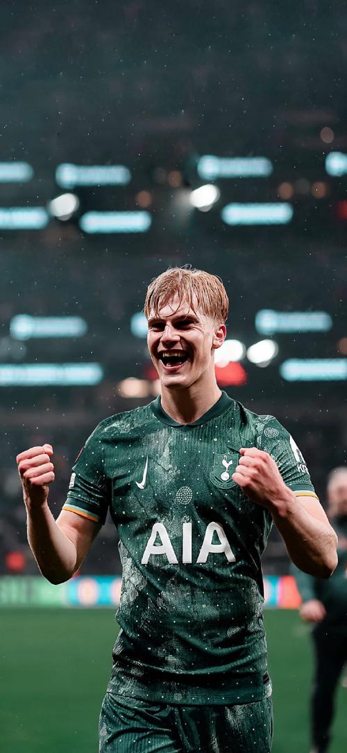 阿诺德以右 阿诺德以右